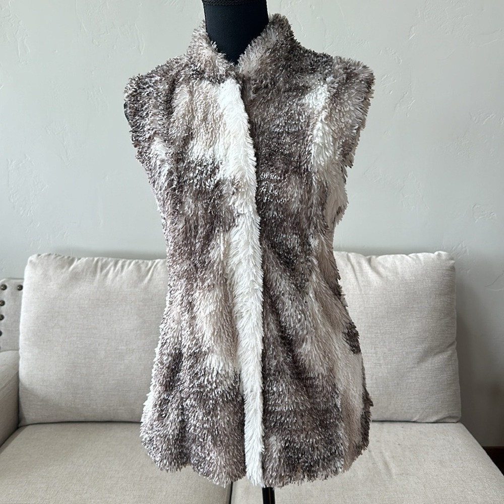 CAbi Aspen Faux Fur Vest Style #3179
